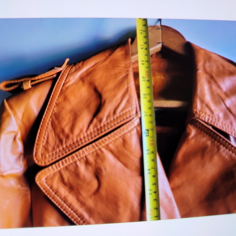 Men's Double-Breasted Tan Leather Trench Coat - Picture 7 of 16